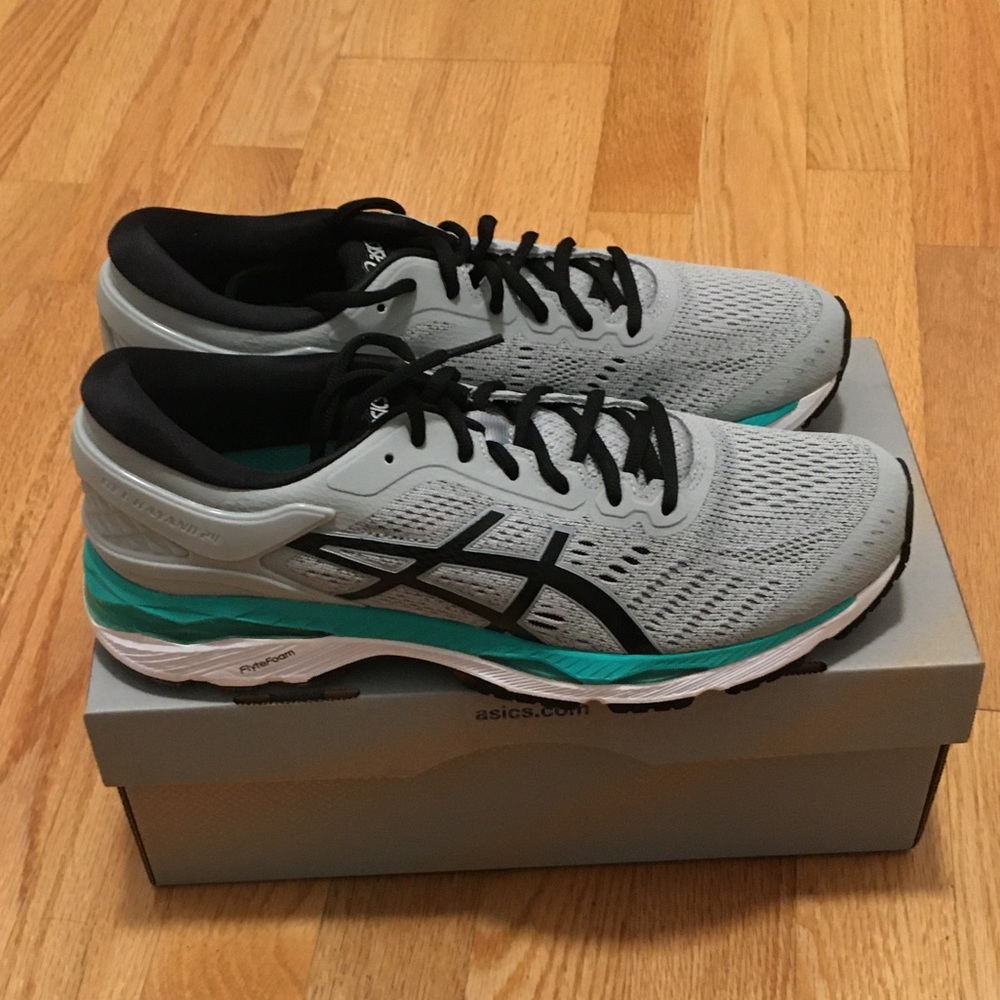 NWT Asics Kayano